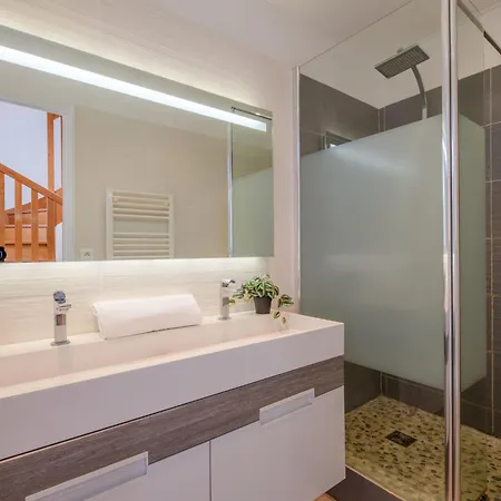 Holiday home Les Cigales By Interhome Les Issambres